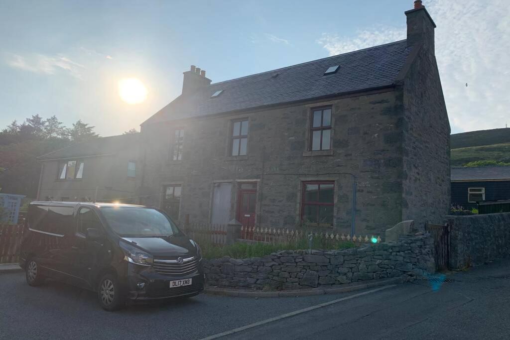 Holiday home Detached, Four Bedroom House In *